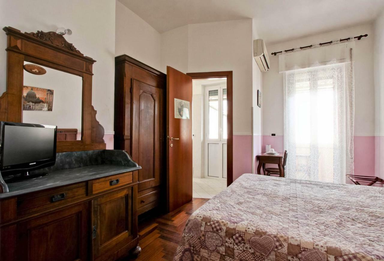 Rent Rooms Filomena E Francesca Rome Buitenkant foto